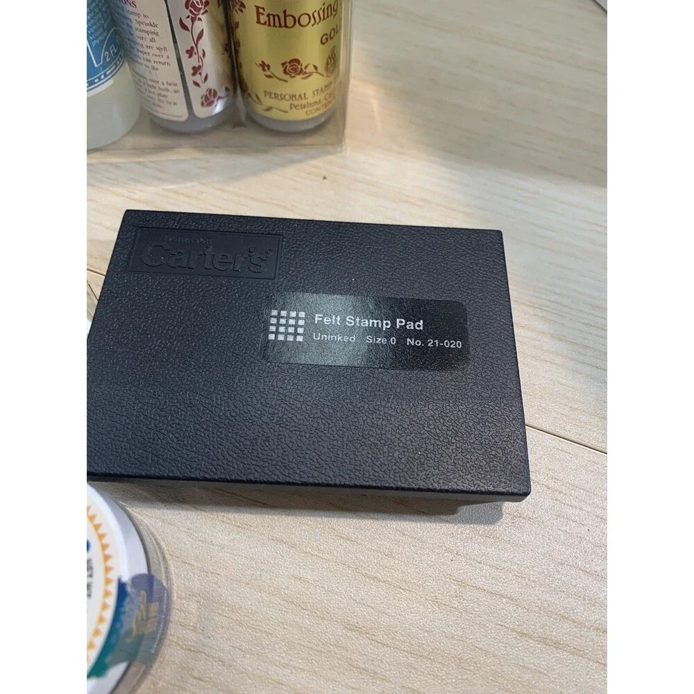 Stampendous embossing powder